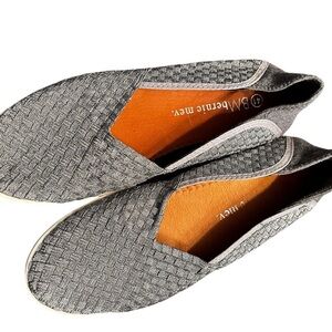 Bernie Mev Gray metallic “Catwalk” flats size 41/US size 10
